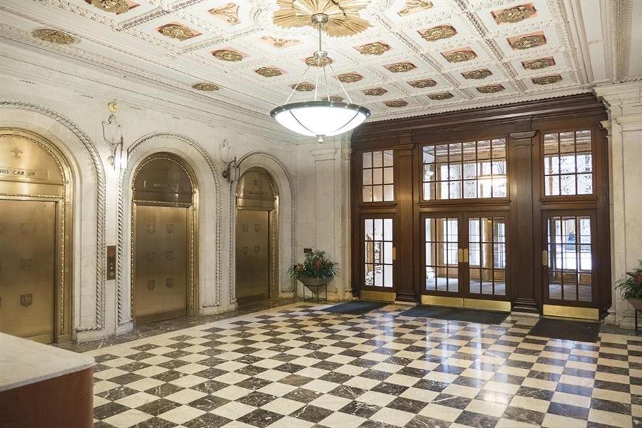 Aparthotel Bridgestreet At The Leader Building Cleveland Exterior foto